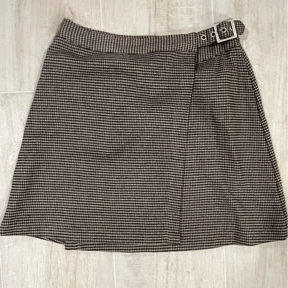 Brandy Melville Wallet Patterned Mini Skirt